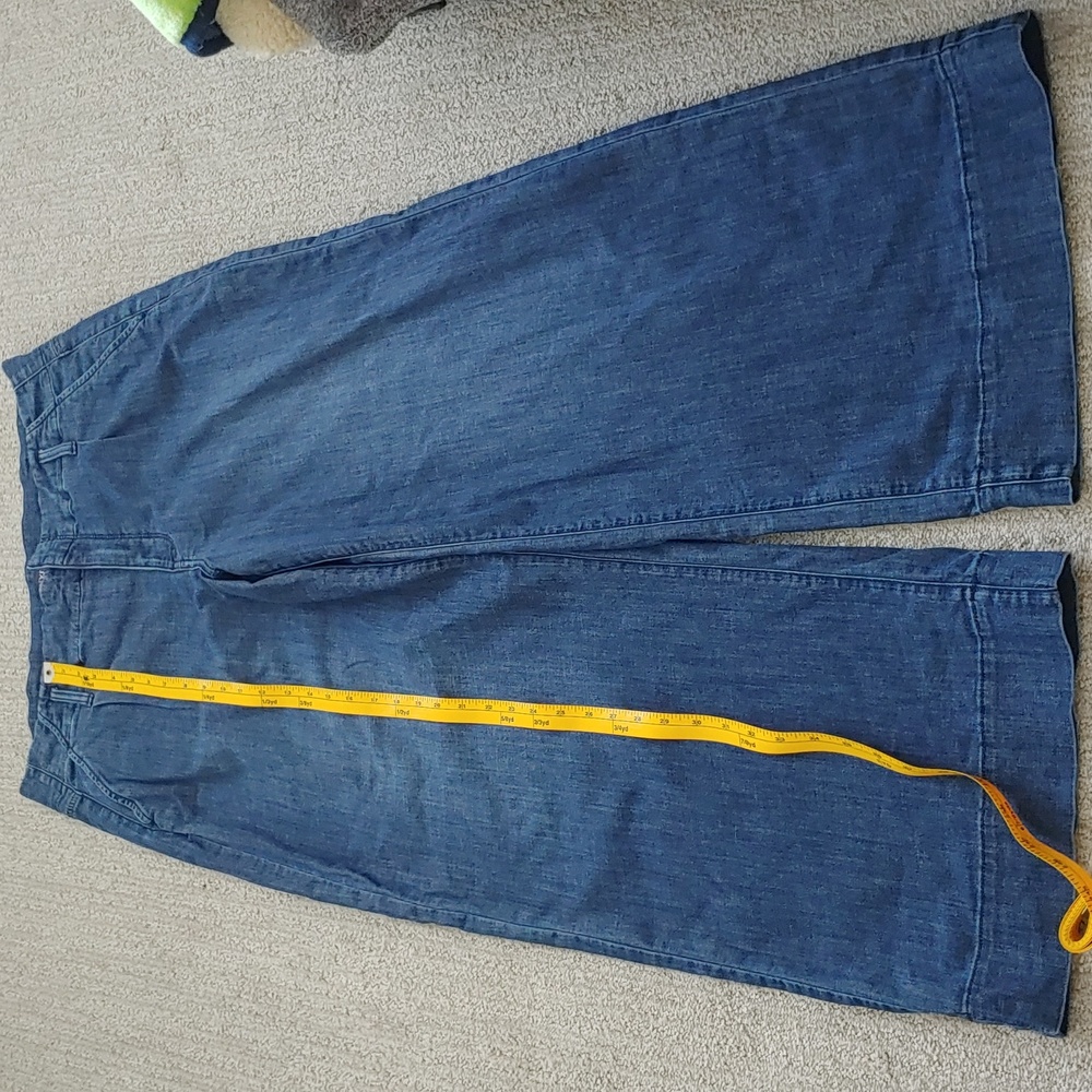 Women jeans in really good condition please see in photos